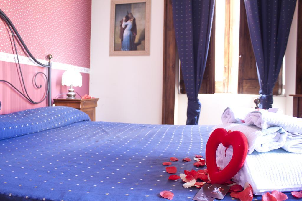 קאסרטה Hotel Ristorante Novecento חדר תמונה