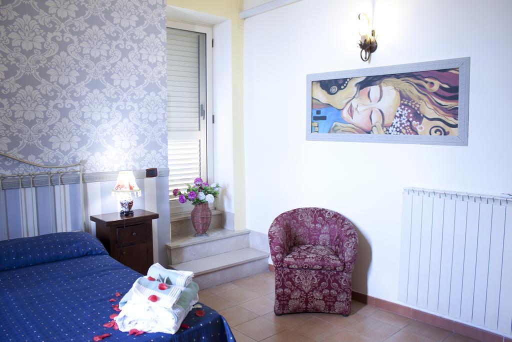 קאסרטה Hotel Ristorante Novecento מראה חיצוני תמונה